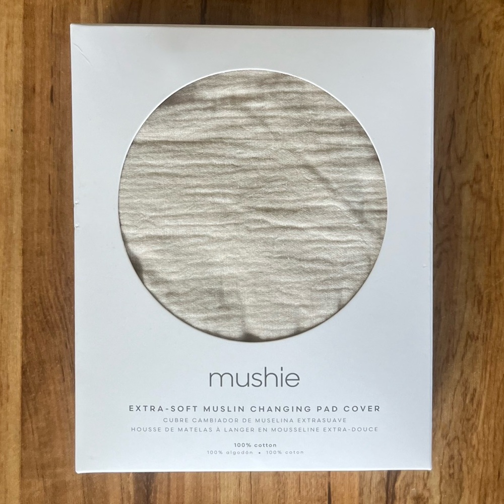 NWT Mushie Extra Soft Muslin Changing Pad Cover